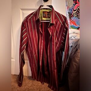 A men’s dress shirt